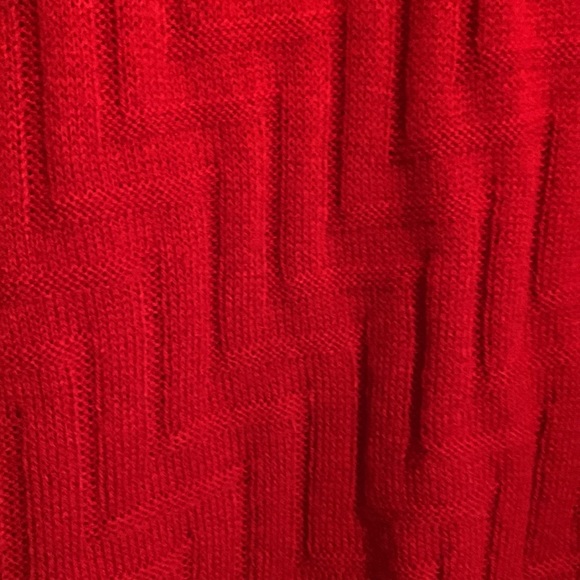 Sweater - Picture 4 of 4